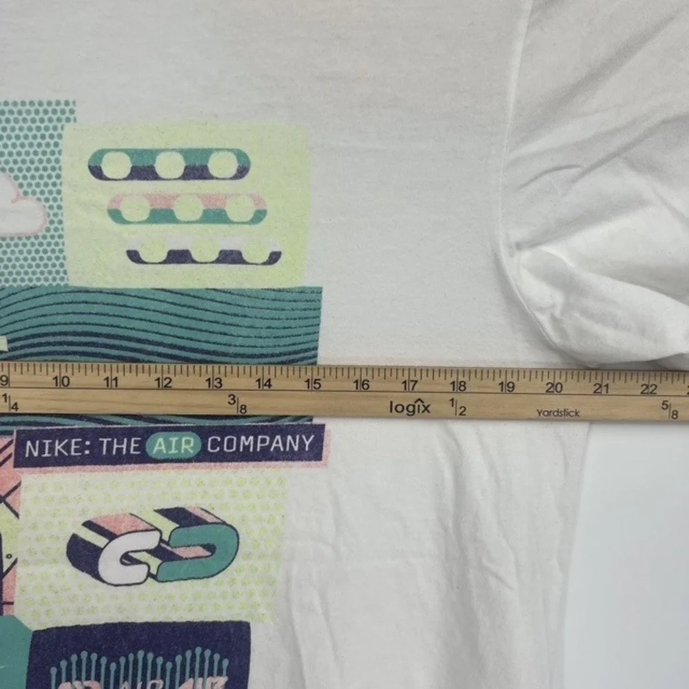 Nike Mens The Air Company Graphic Tee White Short Sleeve‎ T-Shirt Size Medium